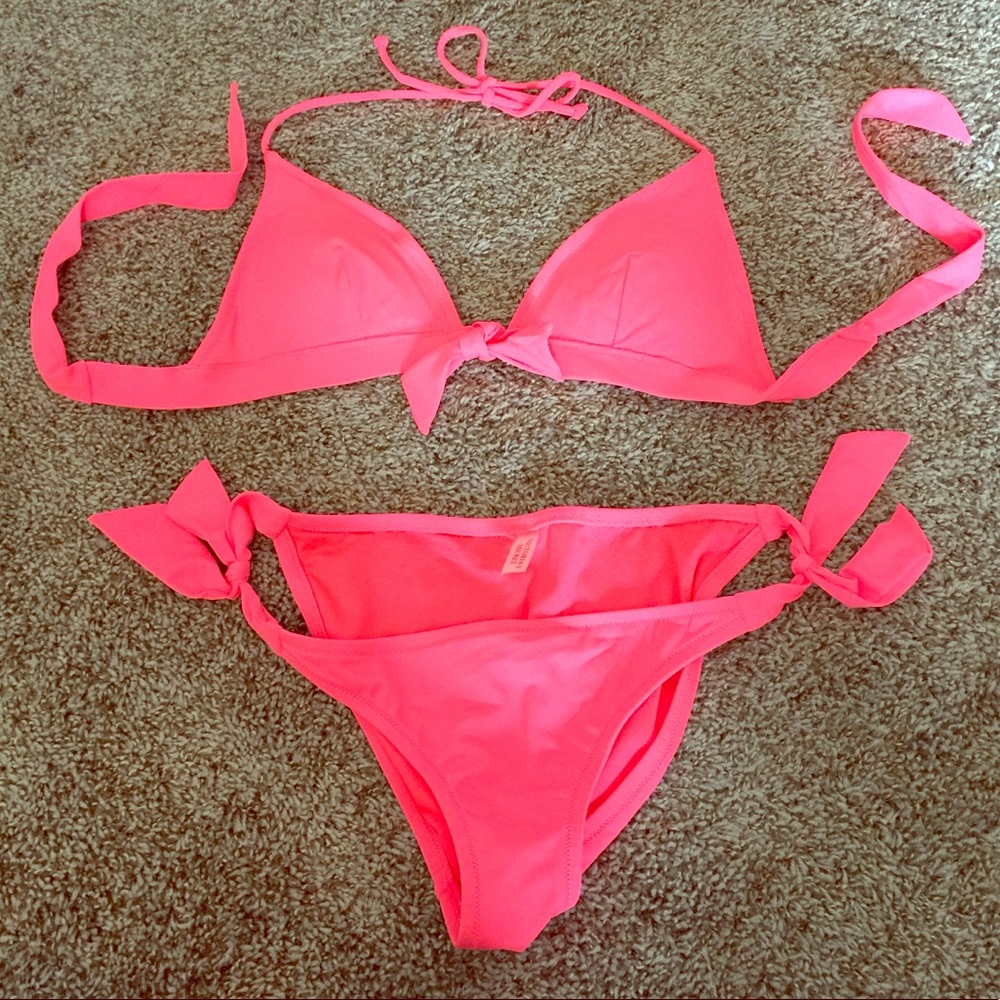 Victoria’s Secret Push Up Bikini NWOT 💕
